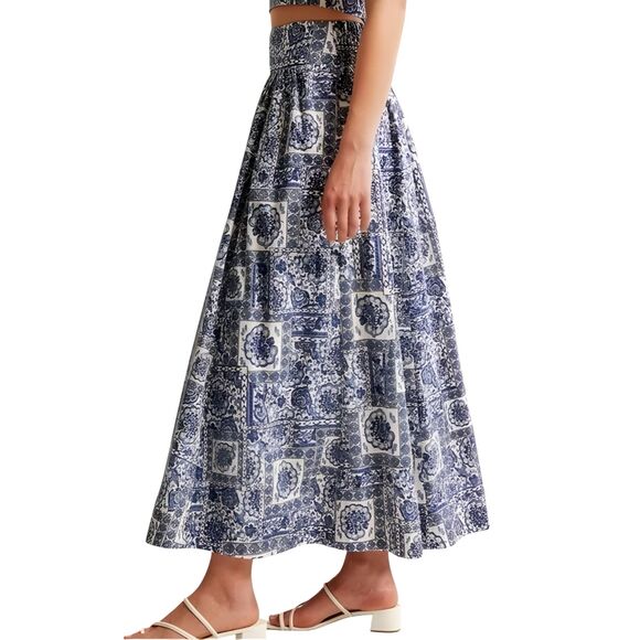 Abercrombie & Fitch Dresses & Skirts - Abercrombie NWOT Pattern Mixed Poplin Tiered Maxi Skirt Blue Tile Print PM